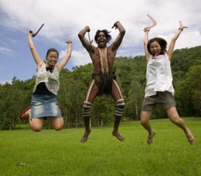 people-jumping-boomerang-throwing